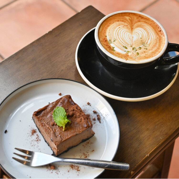 【早割中】表参道の映えるカフェに行こう！おすすめはチョコレートチーズケーキ🌺🌺🌺