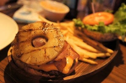 【20.30代/女性主催】海の近く🌊ハワイアンバーガー交流会🍔