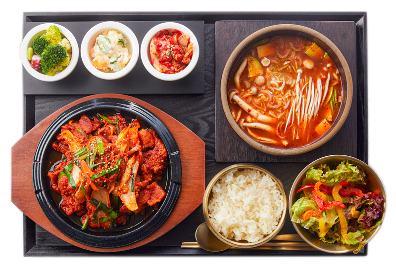 【30代】新大久保の韓国×洋の新感覚バル《I AM SEOUL》でランチを食べよう🇰🇷🍖
