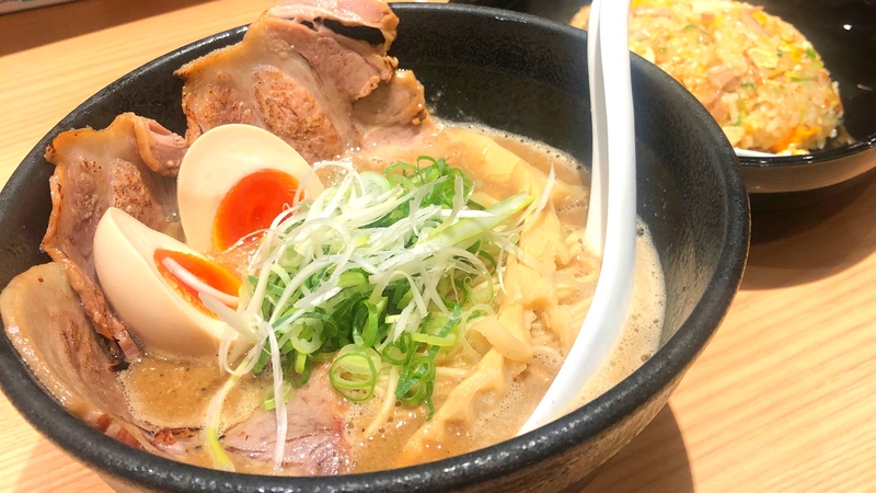 🍜ラーメン好き集まれ〜！🍜
平日仕事終わりに、大阪で一緒にラーメン食べましょう😊