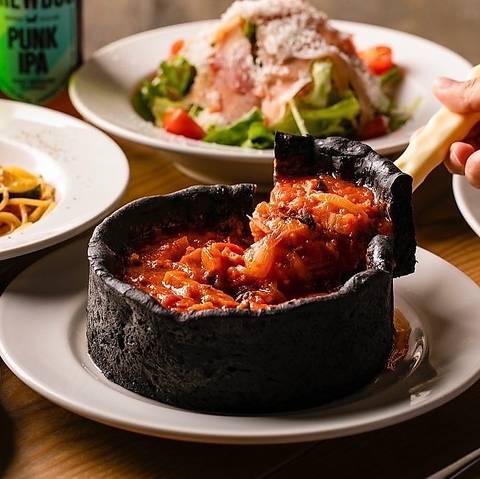 【女性主催20代30代限定】メディアにも取り上げられたダイニングバーに行こう！おすすめはチーズ黒生地のシカゴピザ🌺🍎