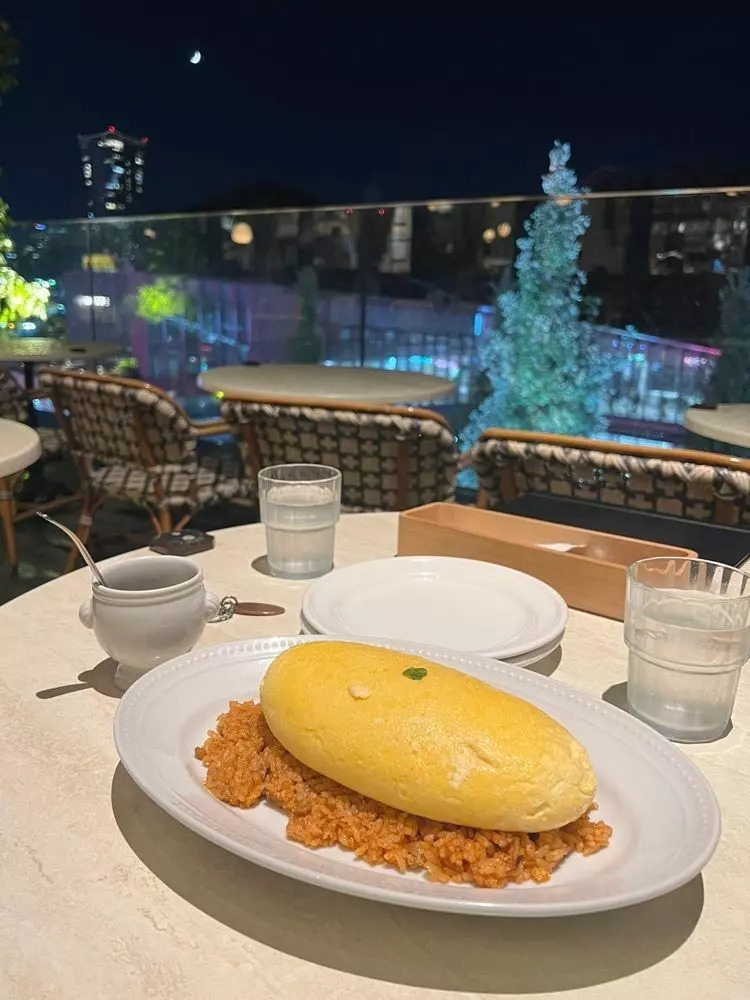 【10/18開催】原宿にて駅前おしゃれカフェオムライス会🍳 AUX BACCHANALES 原宿店様