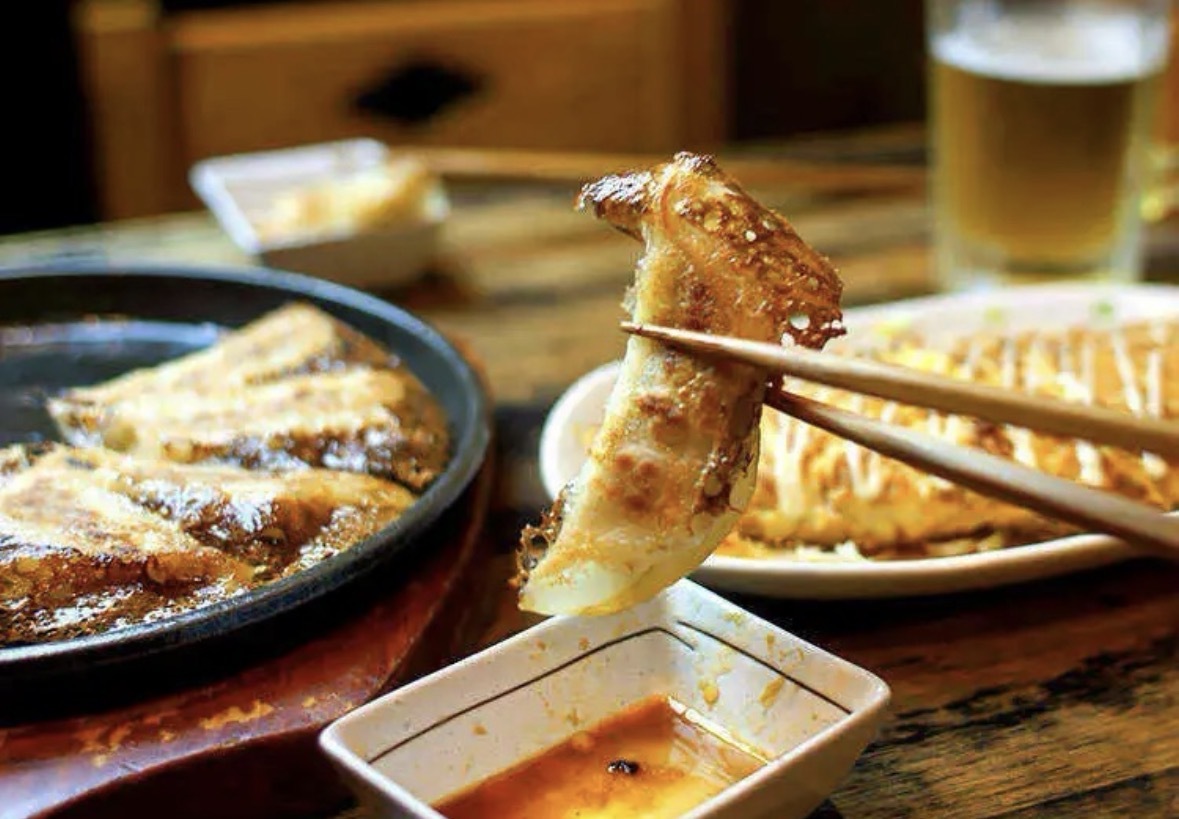 【20代・30代限定】【餃子0円】途中参加OK🙆‍♀️餃子好き集合！予約必須の人気店！！高円寺の人気餃子店に行こう🥟