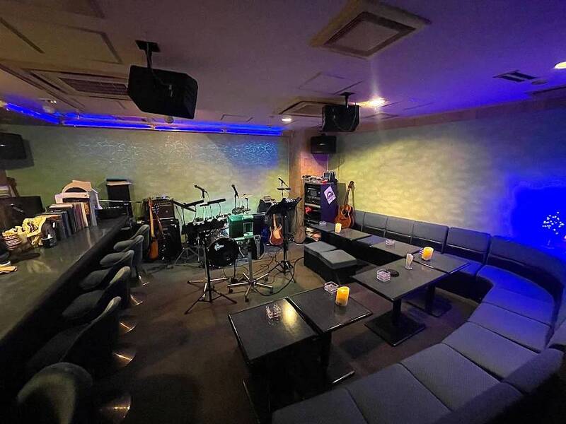 【1名のみ募集】【2,30代中心】六本木のバーを貸し切りして、ゆる〜くみんなで歌と演奏を楽しむ会