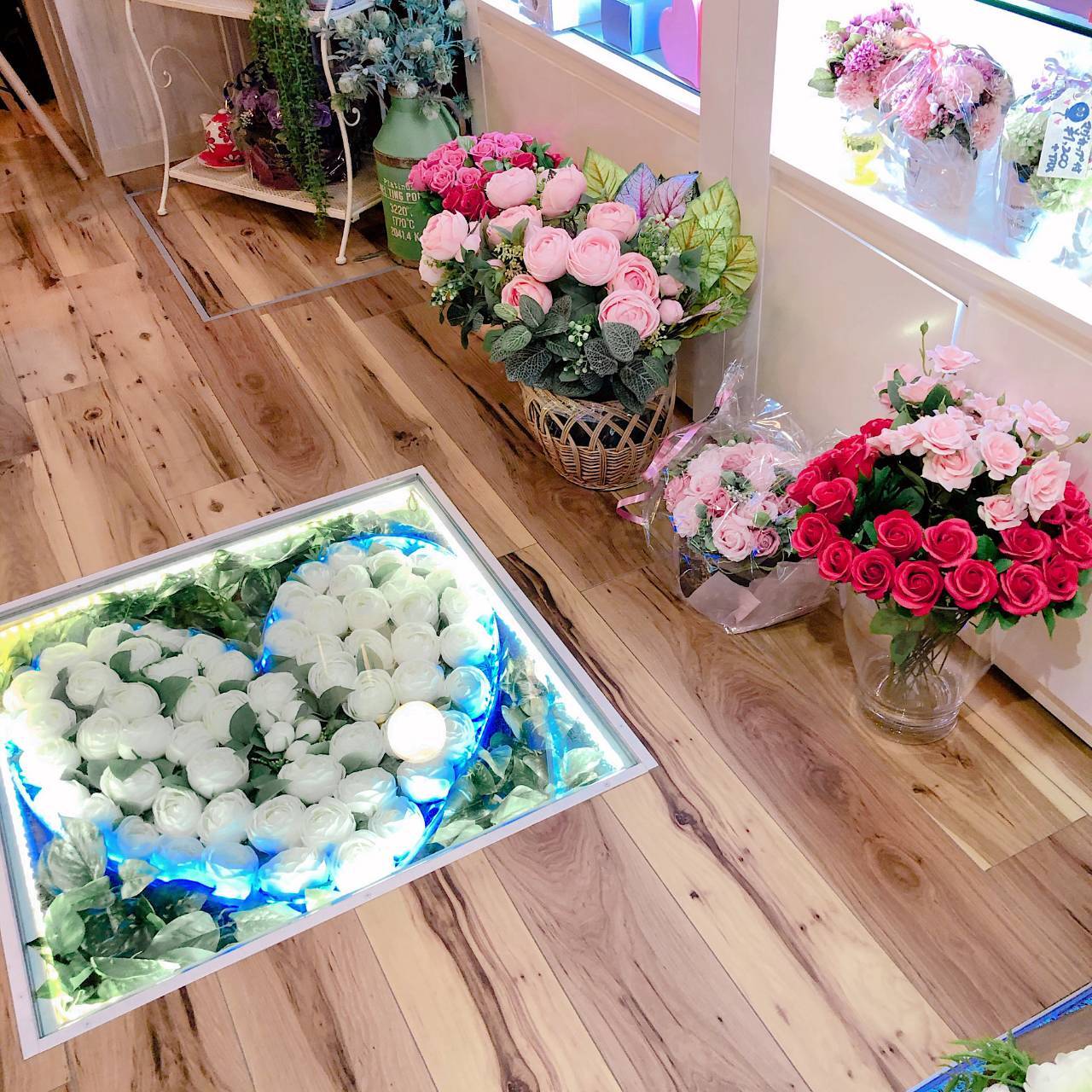 【20代30代限定】映え抜群のフラワーカフェに行こう！おすすめはミルクワッフルです😺😺