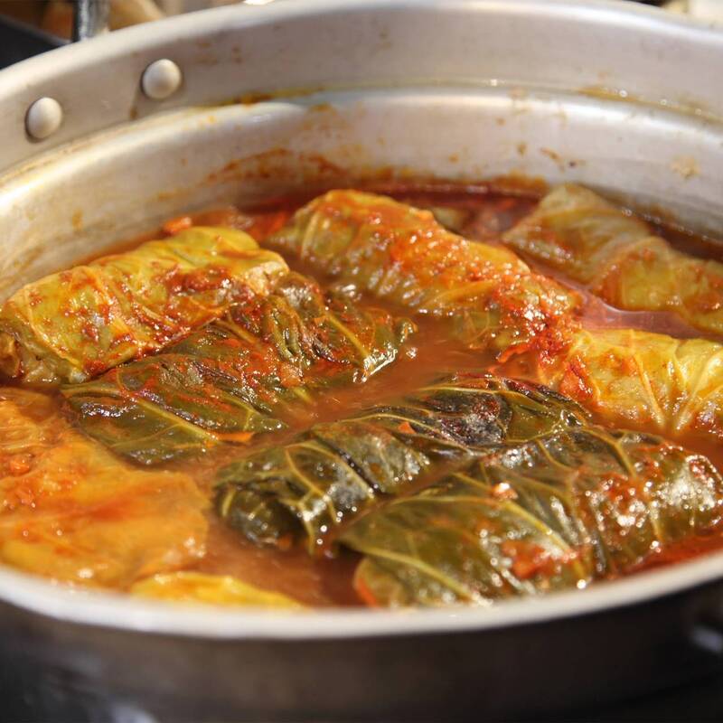 【早割中】人気の洋食屋に行こう！おすすめは赤いロールキャベツ😽😽