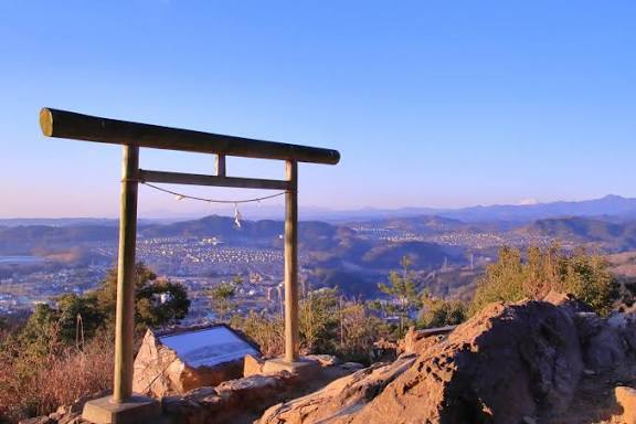 【残り2名のみ募集】日和田山で冬の絶景登山！初心者歓迎🔰人気の低山で爽やかな休日を🎵


