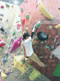 みんなでボルダリングを楽しもう！