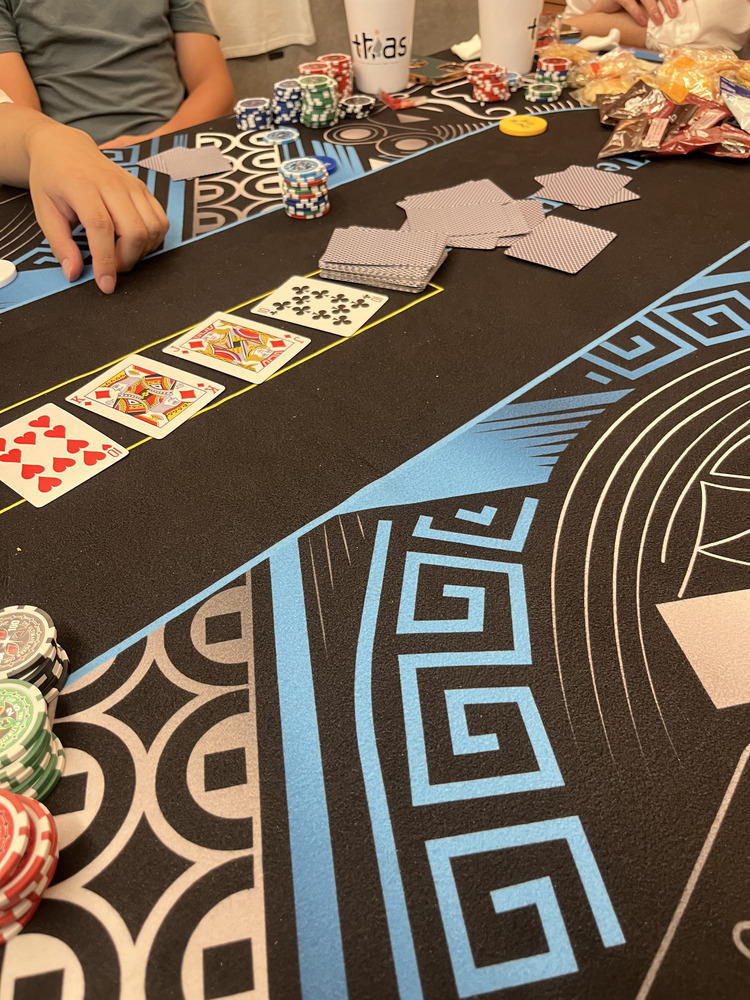 【4時間飲み放題なポーカー飲み会！初回限定1000円☺️】恵比寿でポーカー飲み会！常に満席！初心者OK😆楽しくポーカー