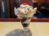 【早割中】まるでジブリ映画のような空間🌷三茶で60年の歴史あるレトロ喫茶に行こう☕