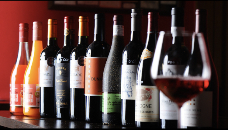 【🍷満員御礼🍷】【11/28(金)19:00~】神田駅から徒歩1分❣️約100種類以上のワインを堪能しよう🍷🤩