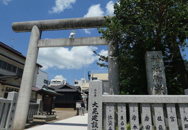 【20代30代限定】池袋、要町エリアで神社巡りしよう🍎🍎