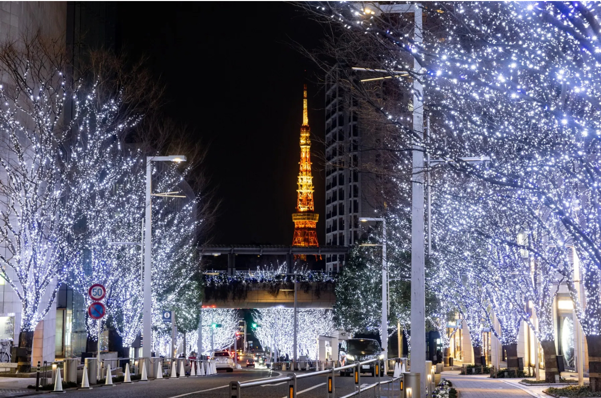 【🗼平成女子限定🗼】スタバドリンク片手に六本木ヒルズのイルミネーションを見に行こう✨💐