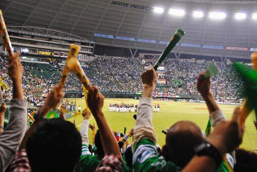 【サッカー⚽️日本代表ガーナ戦】水道橋イベントスペース🍻特大スクリーン観戦！お酒片手に盛り上がろう！