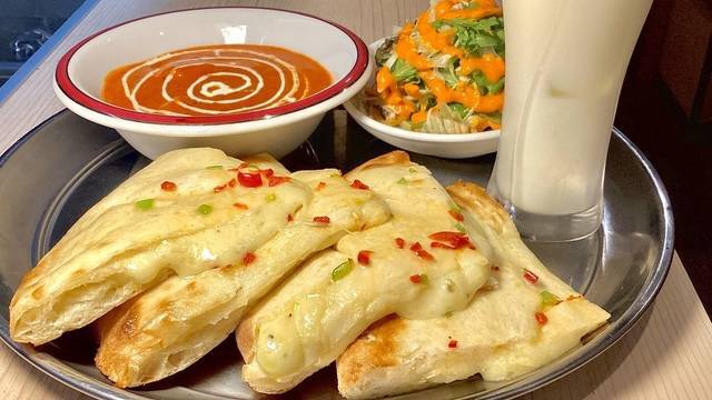 【20代30代限定】インドカレーを食べに行こう！おすすめはアボガドチーズナン🍭🍭