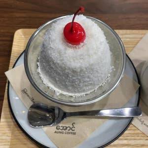 【20代30代限定】ベトナム発の人気カフェに行こう！おすすめはココナッツバナナプリン🌕🌕