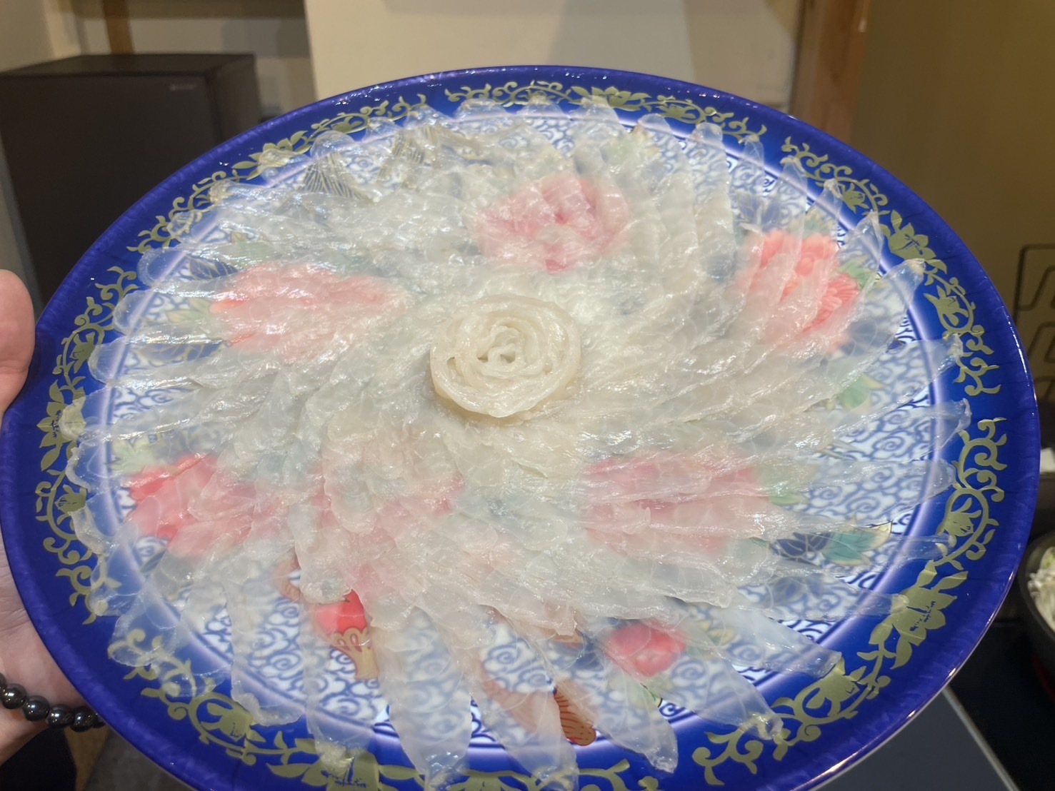 【本日開催‼️】日本橋にて5,000円でふぐ刺を食べようの会