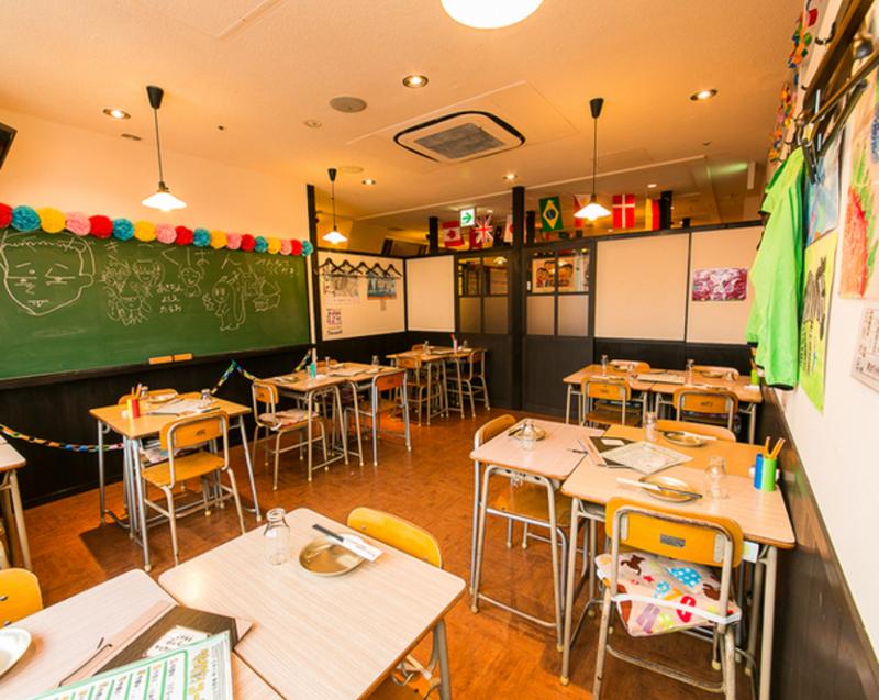 【🎒平成生まれ女子限定🎒】小学生にタイムスリップして懐かしの給食を食べよう❣️📚🍛