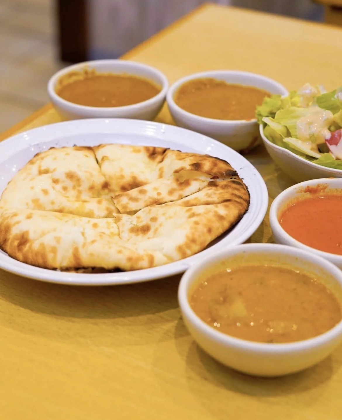 【下北沢ランチ】チーズナン食べ放題!!ハニーチーズナンも有り!