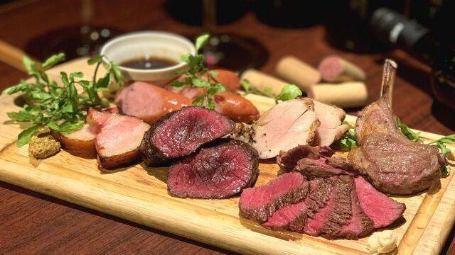 【20代30代限定】大人気のお肉専門店に行こう！おすすめはラムチョップステーキ🌸🌸