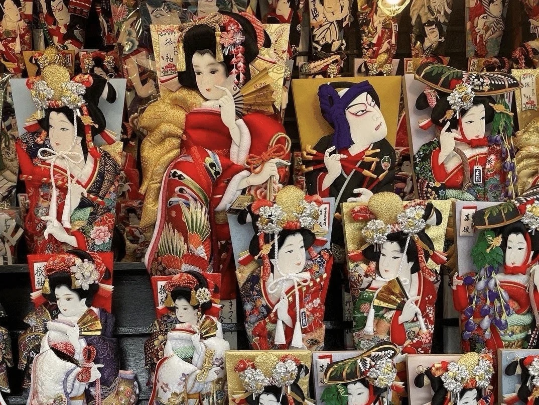 浅草で江戸時代から続く「羽子板市」を見に行こう👺18日は観世音菩薩の縁日！