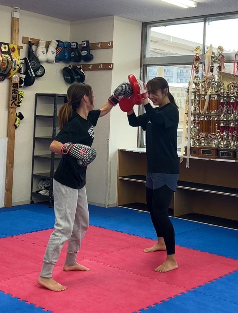 女性トレーナーが指導！男女に人気キックボクシング×筋トレ体験レッスン＠墨田区鐘ヶ淵駅