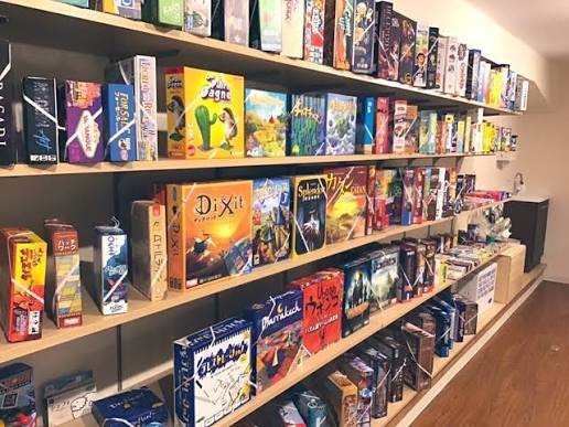 女性限定👩【2/1(日)浅草駅8時集合】90分だけの朝活！コメダ珈琲でボードゲームトーク会☕️