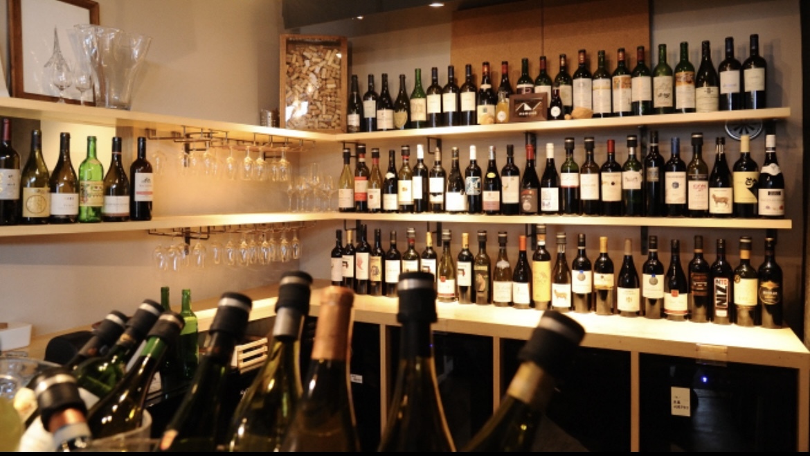 【1/11(日)20:00~】赤坂見附徒歩1分❣️ワイン100種類以上飲み放題🍷✨