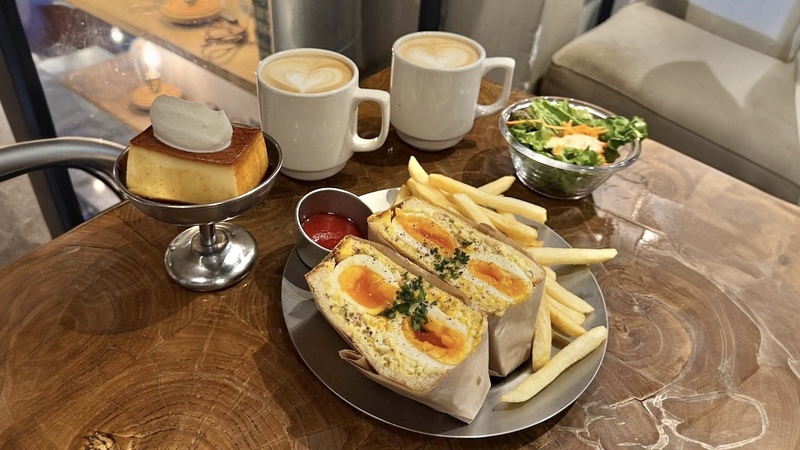【女性2名主催/早割中】高架下にあるブルックリン風な卵料理専門🐣🐣🌱🌈のカフェに行こう🔑🔑20代30代限定
