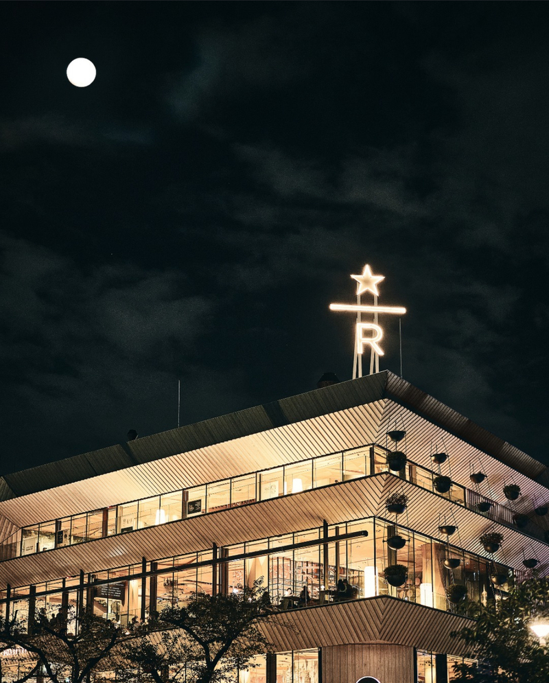 【☕️平成生まれ女子限定🫖】世界に6店舗しかないバリスタがいるスタバに行こう❣️☕️