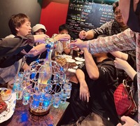 朝までみんなで盛り上がる 💓 池袋の不夜城でオールナイト飲み会 🍾 ５時間飲み放題 🥂 20～40代まで参加♪