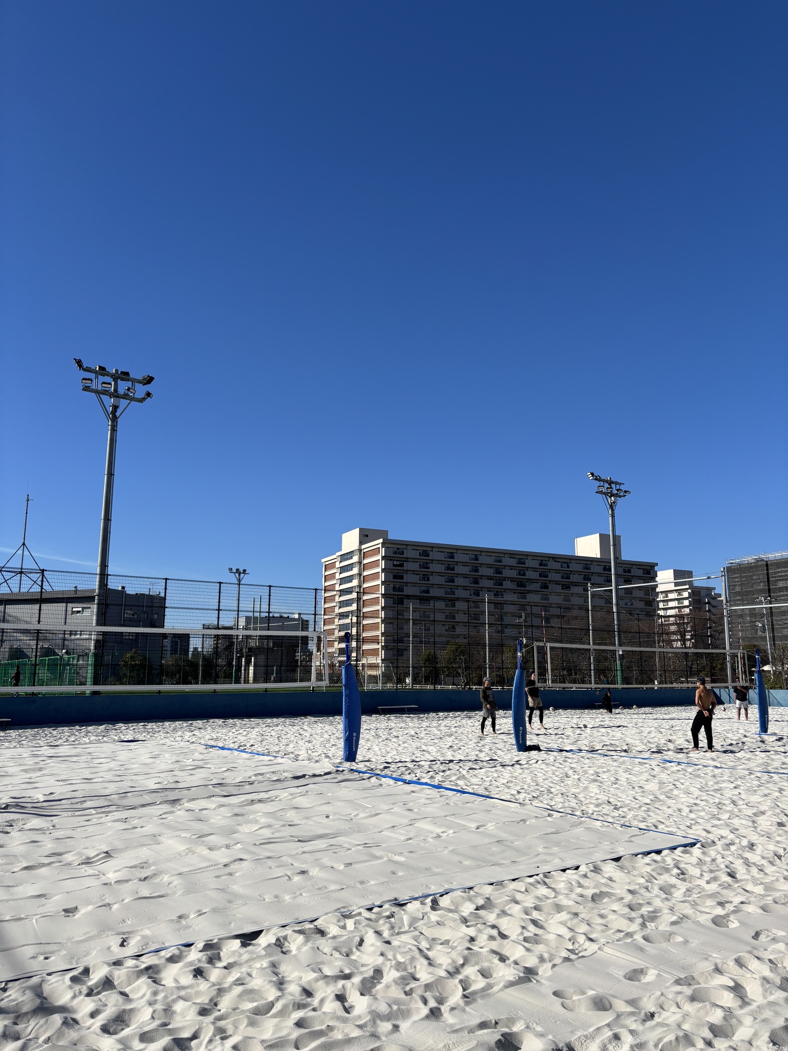 【ゆるっと】冬でもビーチバレー！