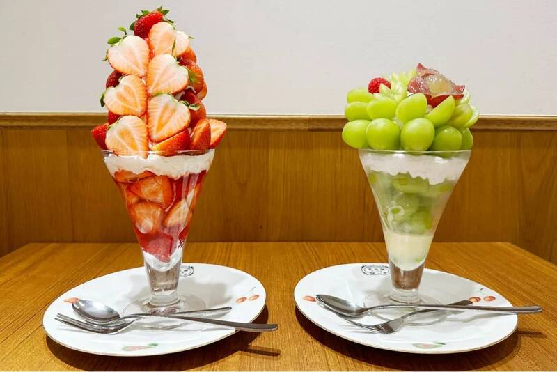 【20代30代限定】原宿スイーツカフェに行こう！おすすめはいちごパフェです😽😽