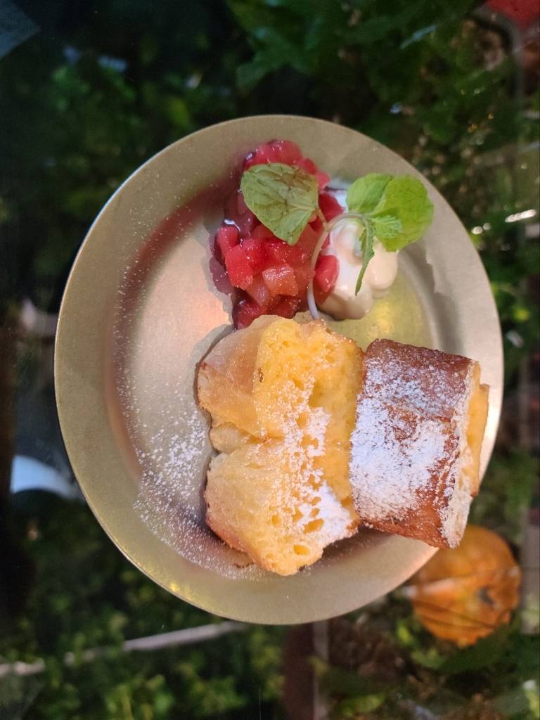 【女性2名主催】映え抜群のフラワーカフェに行こう🍩🍩🍩