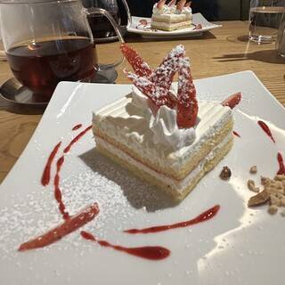 【男女共催】銀座のオシャカフェに行こう！おすすめはブリュレレアチーズケーキ🎈🎈