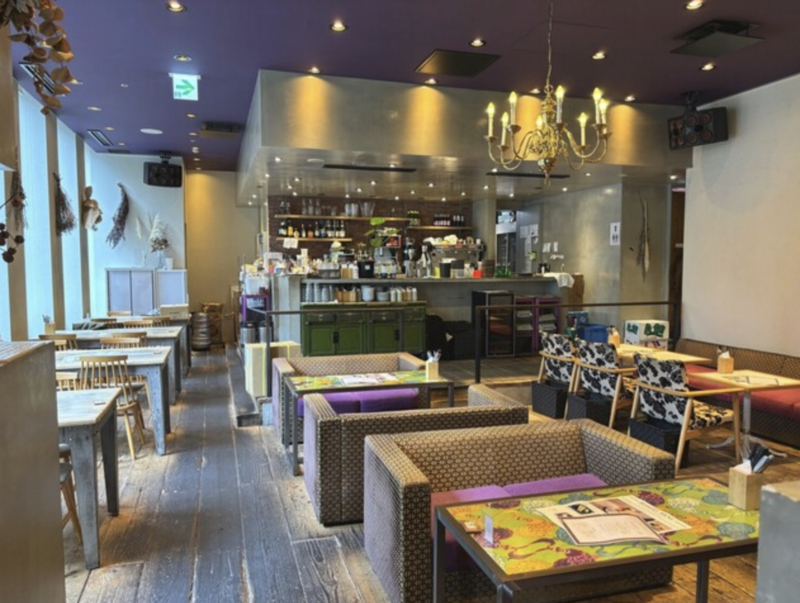 【男女共催】銀座の落ち着いたカフェで夜を過ごそう🌃