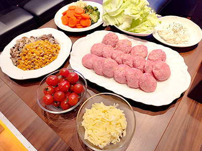 自分好みに味付けしよう！"手作りミニハンバーガーオフ会"✨ 友達の輪を広げよう ❥ お初さん大歓迎♪