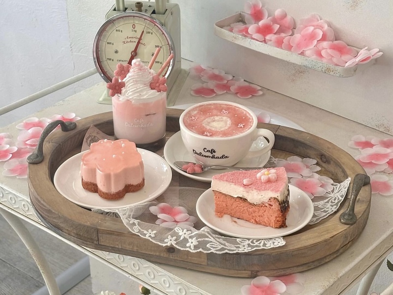 【女性2名主催/先着2名無料】期間限定の桜スイーツ👼🏻👼🏻🍰🌸🌿の韓国カフェに行こう✨✨20代30代限定