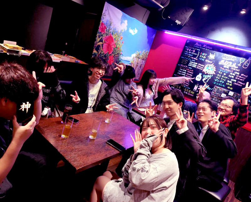 朝までみんなで盛り上がる 💓 池袋の不夜城でオールナイト飲み会 🍾 ５時間飲み放題 🥂 20～40代まで参加♪
