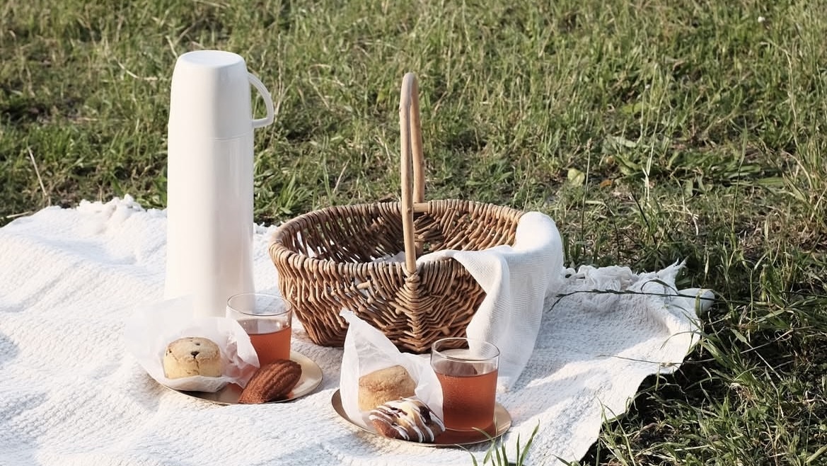 公園でピクニック🌷でしませんか☀️？？