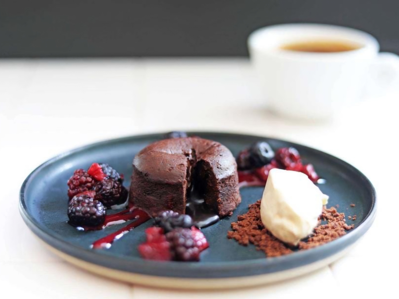 【平日休み集まれ✨】20代～30代前半でバリスタ☕世界チャンピオンのカフェ☕に行こう✨