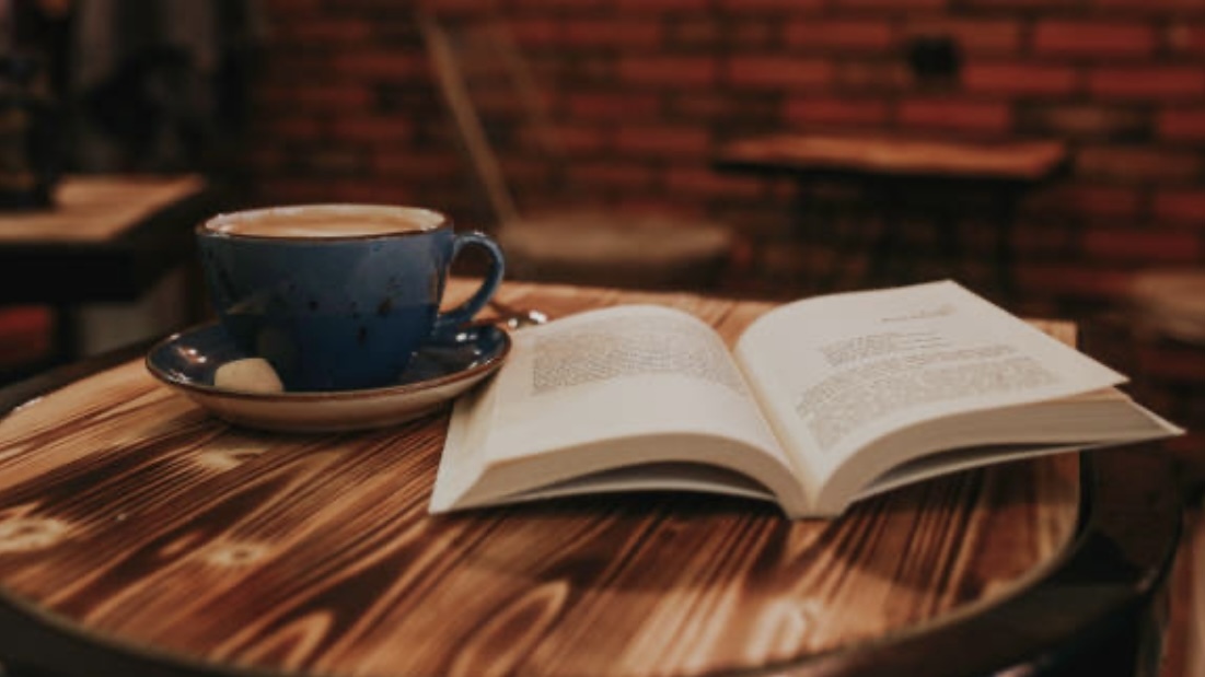 【自習会】
ゆったりとしたカフェ de 自習会 
早起きで良い休暇のスタートを✨