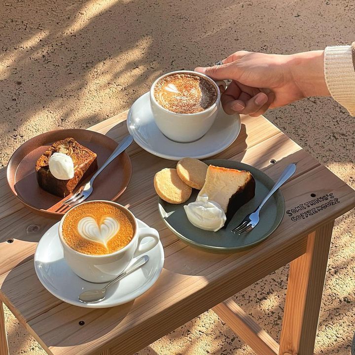 
【4/25(土)13:00開催】大阪・堀江カフェで20-30代中心☕️お仕事終わり限定！ゆったり夜カフェ交流会🍰