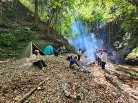 【都内】秘境の森でサバイバルキャンプ🌿【ブッシュクラフト】