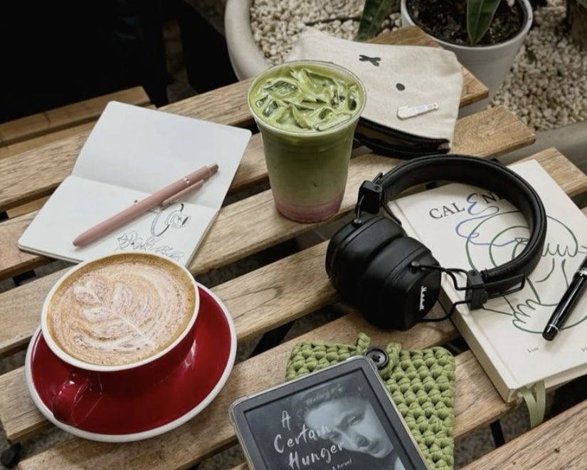 【20・30代女性限定】外でゆるもく会☕️📚🎧