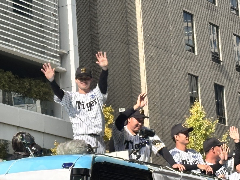 5/31   21:00〜
一人での参加あまり知らない方大歓迎
野球鑑賞会✨✨✨