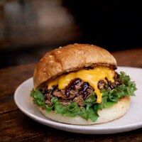 【虎ノ門・新橋】飲めるハンバーガーを食べに行こう🤤❣️ 女性主催・20代限定！