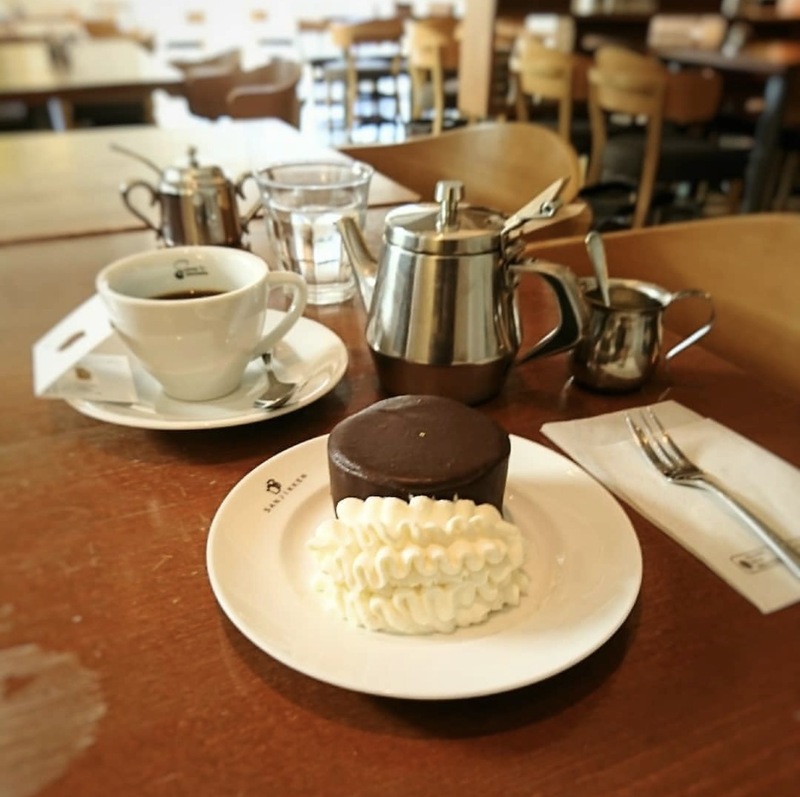 【先着1名参加無料】朝カフェ会
銀座「珈琲専門店 三十間」☕ 
満席続出の人気イベント✨