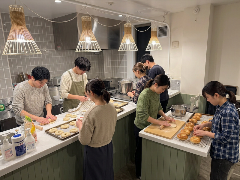 【初心者歓迎・少人数限定】 20代30代限定❗️みんなで楽しく手ごね体験！🥯焼き立てベーグル作りワークショップ