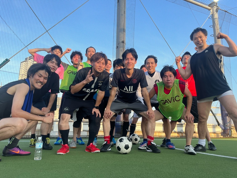 【6/28（日）17時〜19時＠横浜駅屋上】20代〜40代のエンジョイフットサル！お一人様から経験者の方を募集中！